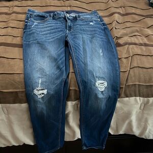 Beautiful White House, Black market jeans they are Curvy style